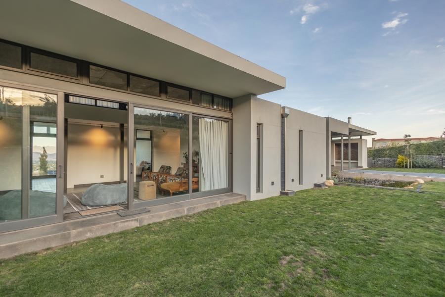 6 Bedroom Property for Sale in Oude Westhof Western Cape